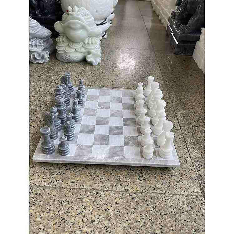 Bàn cờ vua đá cẩm thạch trắng xám 30cm món quà ý nghĩa cho mọi lứa tuổi