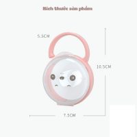 Đảm bảo tiêu chuẩn vệ sinh y tế với hộp đựng núm ti giả chuyên dụng dành cho trẻ em