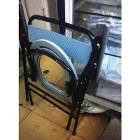 Ghế bô vệ sinh tiện lợi có bô tháo rời ngăn mùi hiệu quả dành cho người cao tuổi