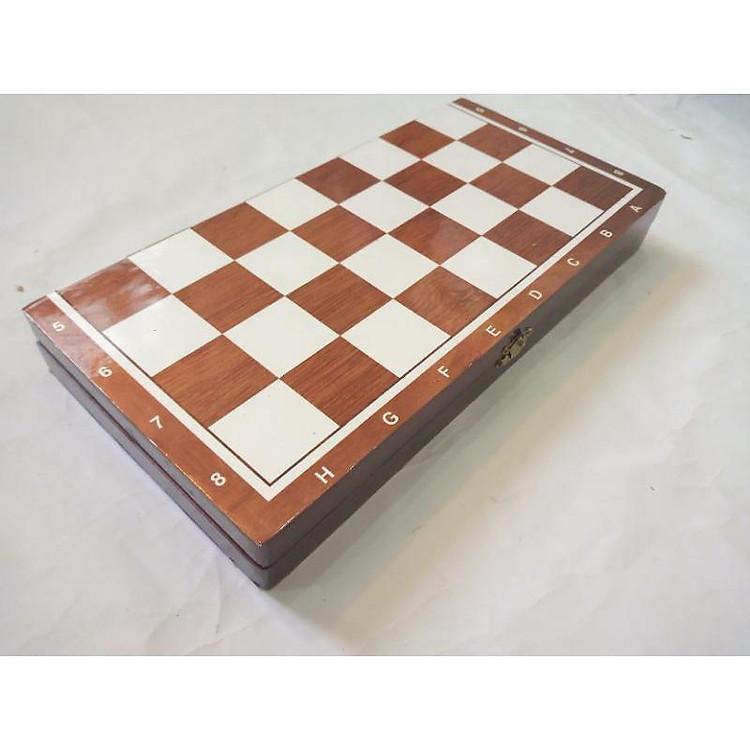 Khám phá bộ bàn cờ vua gỗ tự nhiên tinh tế phối cùng quân cờ gỗ thông 7,2cm