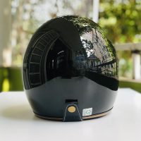Nón 3/4 RONA R8 kích cỡ tiêu chuẩn mang lại sự an tâm tuyệt đối trên đường
