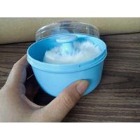 Tối ưu hóa việc sử dụng phấn rôm nhờ hộp đựng kèm bông phấn KuKu KU5304