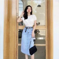 Áo croptop bo eo cổ tròn phong cách Hàn Quốc giúp nàng luôn nổi bật và thu hút ánh nhìn