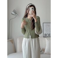 Áo khoác cardigan len tăm 11 khuy co giãn cực tốt tạo sự linh hoạt khi vận động