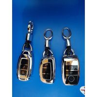 Bảo vệ tối ưu chìa khóa Hyundai với bộ ốp silicon tráng gương và móc khóa cao cấp