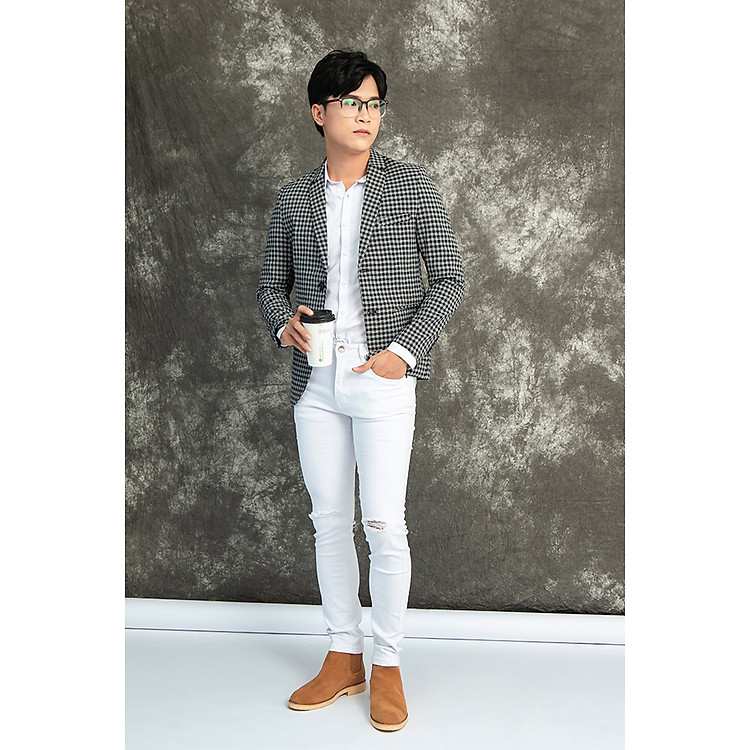 Cập nhật xu hướng thời trang mới nhất với siêu phẩm áo vest nam Titishop VN368
