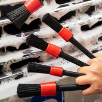 Giải pháp làm sạch xe chuyên sâu với bộ 5 chổi cọ rửa đa năng không gây trầy xước bề mặt