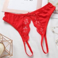 Lựa chọn quần lọt khe đỏ nóng bỏng để làm mới bộ sưu tập nội y của bạn