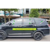 Nẹp chân kính inox sáng bóng cho xe Toyota Innova 2017 đến 2022 cam kết chất lượng inox cao cấp