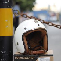 Nón bảo hiểm 3/4 Royal M20C trắng bóng sự kết hợp giữa nét truyền thống và hiện đại