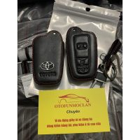 Ốp khóa Toyota Corolla Cross nhựa ABS vân Carbon bảo vệ chìa khóa luôn mới kèm móc INOX