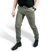 Quần kaki nam màu xanh rêu chất lượng cao cam kết không phai màu khi giặt nhiều lần