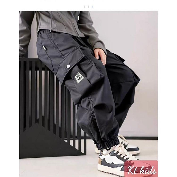Quần kaki túi hộp dáng Jogger mềm mại thoải mái vận động cho bé từ 13kg đến 60kg