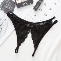 Quần lót ren đen xẻ đáy sexy món quà tinh tế cho phái đẹp hiện đại