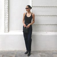 Quần Mom Jeans Lưng Cao Aaa Jeans Mang Lại Vẻ Ngoài Thanh Lịch Và Sang Trọng