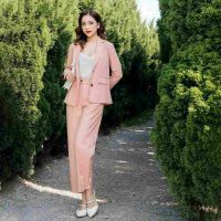 Set bộ vest linen nữ cao cấp chuẩn form công sở với áo blazer và quần dài ống đứng thanh lịch