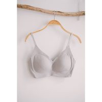 Sự lựa chọn hàng đầu cho mùa hè oi bức là áo ngực Isweet mút mỏng không gọng