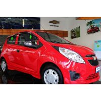 Trang bị vè che mưa cho xe Spark để bảo vệ nội thất da khỏi ẩm mốc