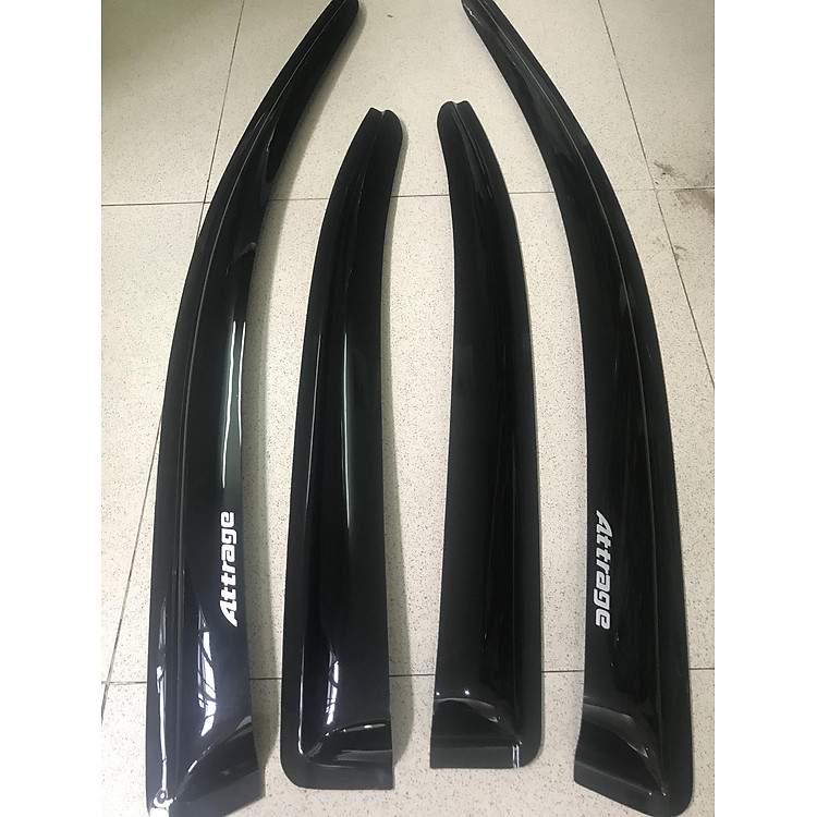 Vè che mưa đen giá tốt lắp đặt nhanh chóng cho xe Mitsubishi Attrage phiên bản 2015-2019