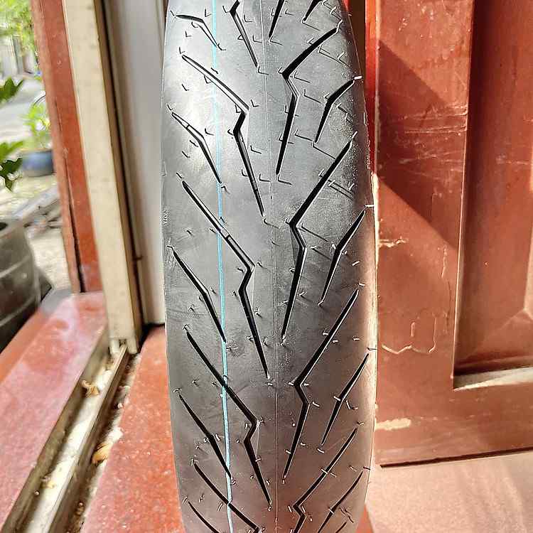 Vỏ xe motor PKL Pirelli Diablo Rosso 3 kích thước đa dạng từ 110 đến 240 chuyên dụng cho vành 17