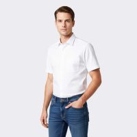 Áo Sơ Mi Trắng Aristino: Đồng hành cùng bạn trên mọi nẻo đường