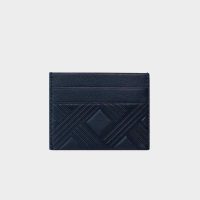 Aristino - Ví Card Da Cao Cấp: Đồng Hành Cùng Bạn Trong Mọi Hoạt Động