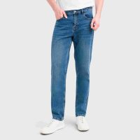 Jeans Nam Aristino Xanh Nhạt Giặt Mài: Nâng Tầm Gu Thời Trang Với Món Phụ Kiện Hoàn Hảo