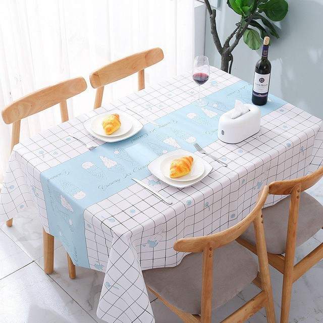 Khăn trải bàn PVC họa tiết xinh xắn, lựa chọn hàng đầu cho gia đình
