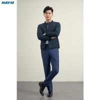 Khẳng định bản lĩnh phái mạnh qua mẫu áo khoác nam May10 mã 030123310 JK010 sang trọng