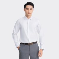 Nhanh tay sở hữu áo sơ mi trắng Aristino thêu họa tiết cổ áo, khẳng định phong cách của bạn.