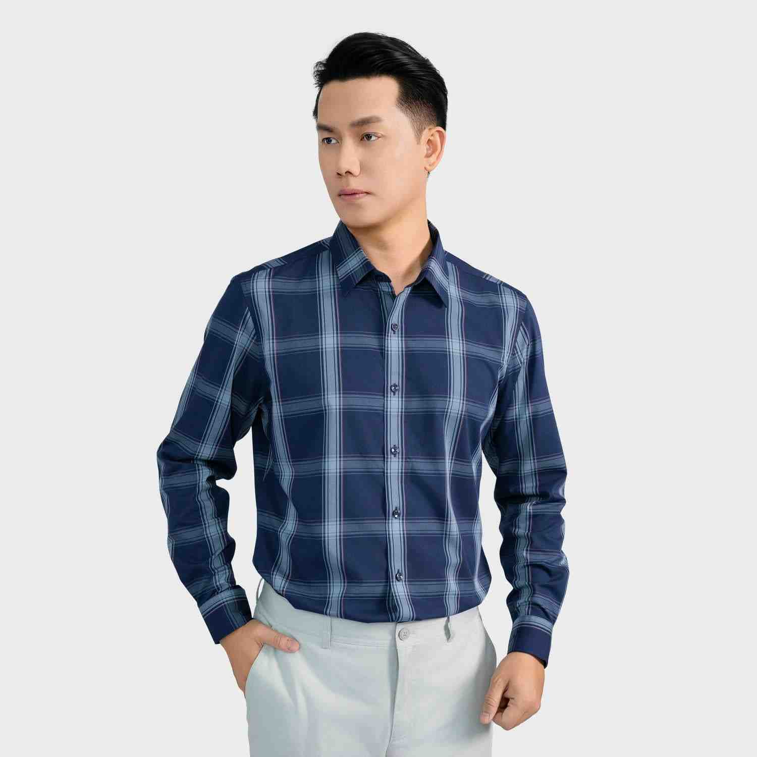 Sở hữu ngay áo sơ mi nam xanh kẻ Aristino slim fit và tỏa sáng mỗi ngày.
