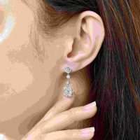 Bông tai kim cương PNJ Kim Bảo Như Ý: Vàng trắng 14K, khẳng định gu thẩm mỹ