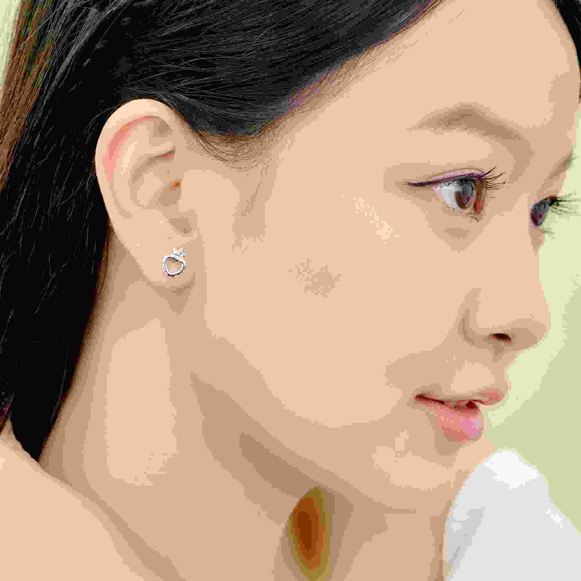 Bông tai STYLE By PNJ Berry Boo: Vẻ đẹp vượt thời gian, khẳng định đẳng cấp PNJ