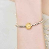 Charm Disney Mickey Vàng 10K PNJ: Đừng bỏ lỡ cơ hội sở hữu ngay!