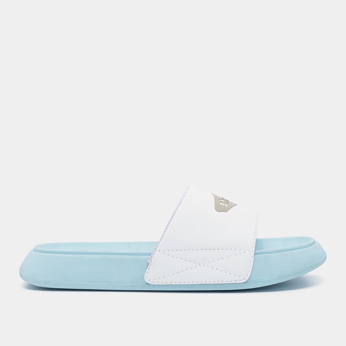 Dép Trendy 3 logo xanh trắng: Sở hữu ngay để cảm nhận sự khác biệt