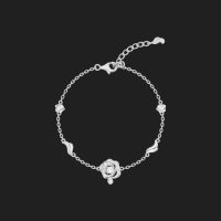 Khám phá vẻ đẹp quyến rũ: Lắc tay vàng trắng đính đá ECZ PNJ