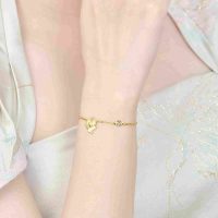 Lắc tay PNJ Turning Gold: Vàng 99% - Nét đẹp vượt trội, giá trị vĩnh cửu