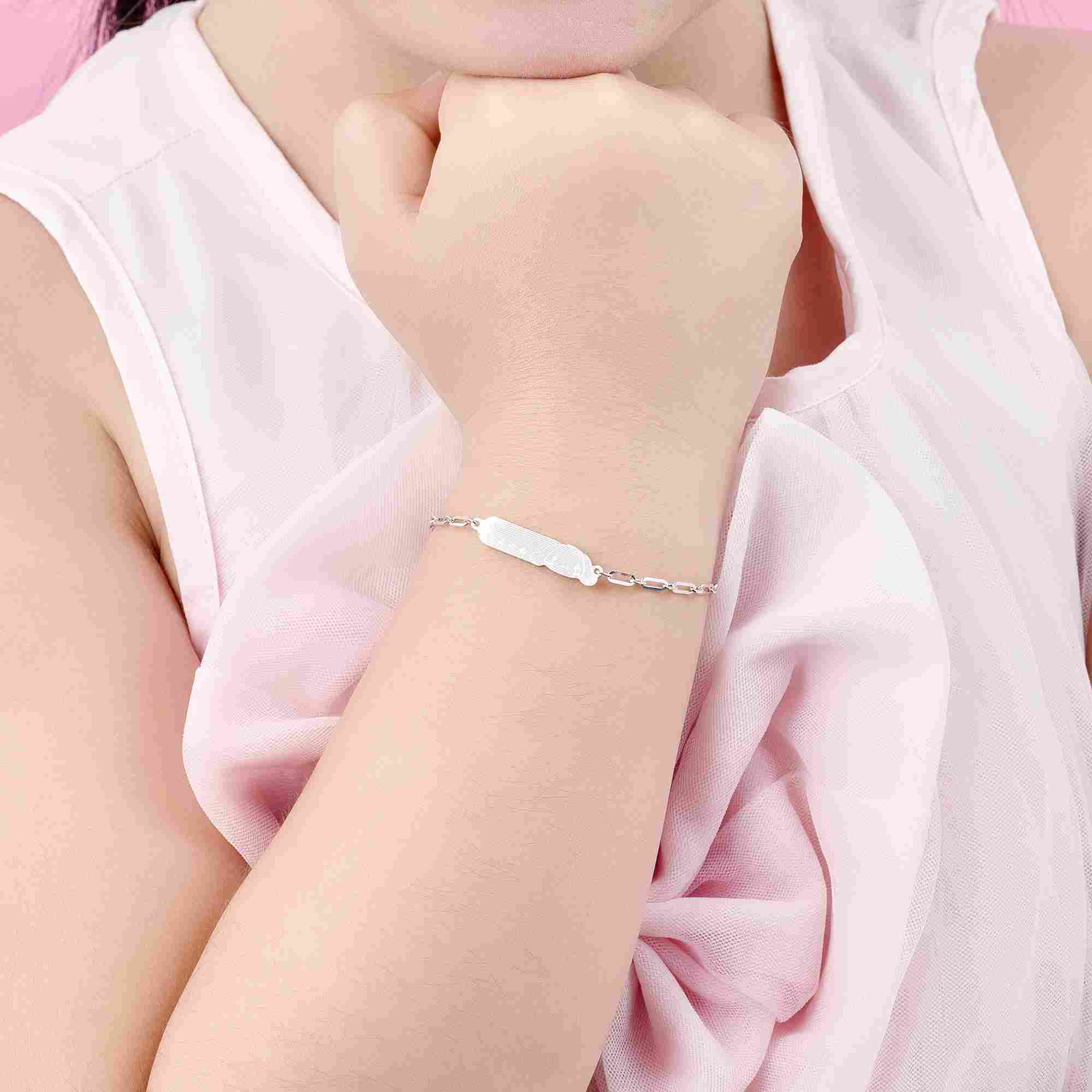 Lắc tay PNJ vàng trắng 10K, Cinnamoroll, thiết kế độc đáo, tôn lên vẻ đẹp tự nhiên