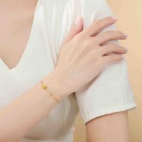 Lắc tay Vàng 99% PNJ Turning Gold: Phong cách riêng, đẳng cấp khác biệt