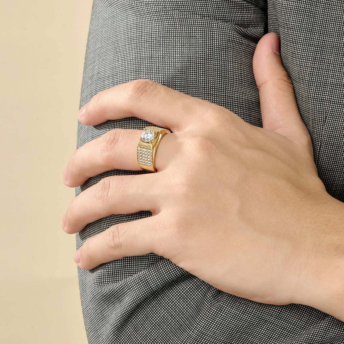 Nâng tầm phong cách với nhẫn vàng 18K MANCODE từ PNJ Jewelry