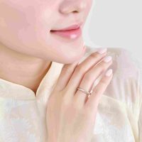 Nhẫn Cưới PNJ 14K: Tôn vinh tình yêu bằng kim cương và vàng trắng