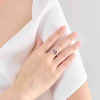 Nhẫn đá Amethyst PNJ: Vàng trắng 10K, khẳng định gu thẩm mỹ