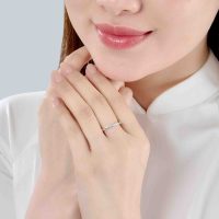 Nhẫn Nữ Vàng Trắng 14K PNJ Kim Cương: Tỏa Sáng Duyên Dáng, Nữ Tính Tự Tin