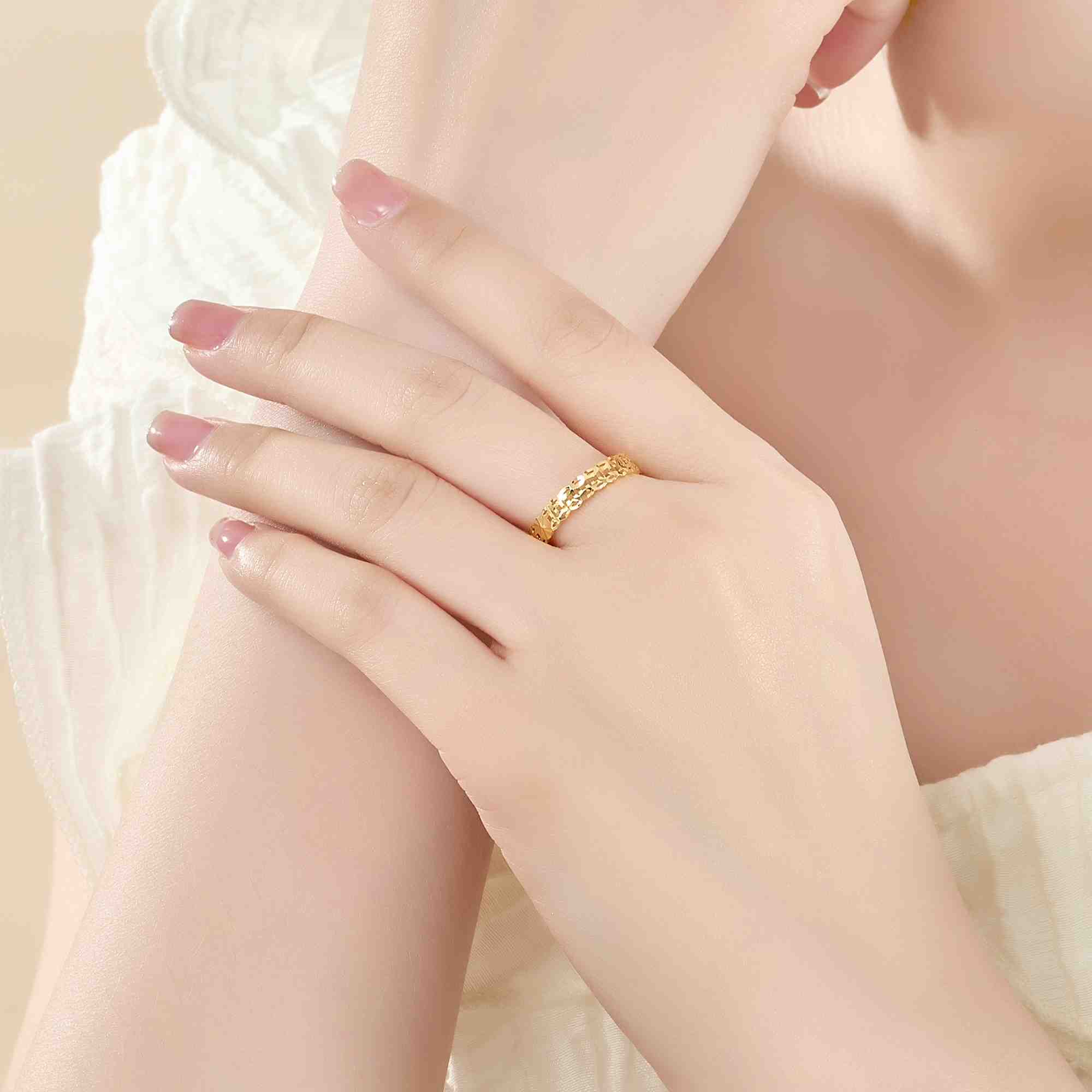 Nhẫn vàng 18K PNJ Kim Tiện: Món trang sức không thể thiếu trong bộ sưu tập