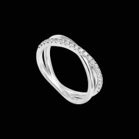 Nhẫn vàng trắng 10K PNJ: Nâng tầm phong cách với Disney