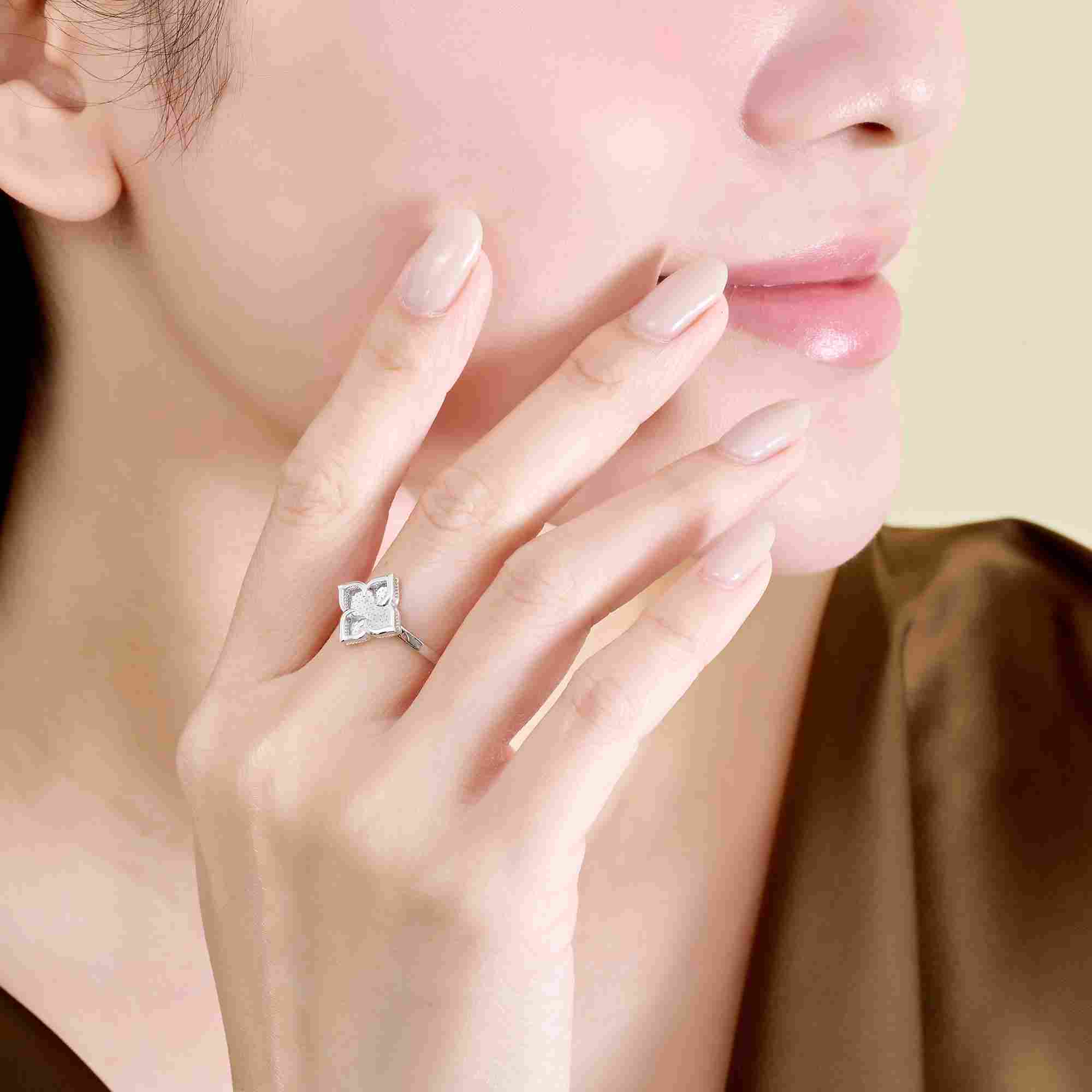 Nhẫn Vàng trắng Ý 18K PNJ: Vẻ đẹp vượt trội, khẳng định cá tính