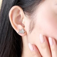 PNJ Kim Bảo Như Ý: Bông tai vàng trắng 10K - Vàng bạc chất lượng, niềm tin hàng đầu