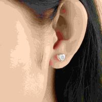 PNJSilver: Bông tai bạc đính đá, khẳng định vẻ đẹp tự nhiên của bạn