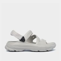 Sandal FX màu xám rêu: Thiết kế thời trang, tiện lợi, bền bỉ theo thời gian