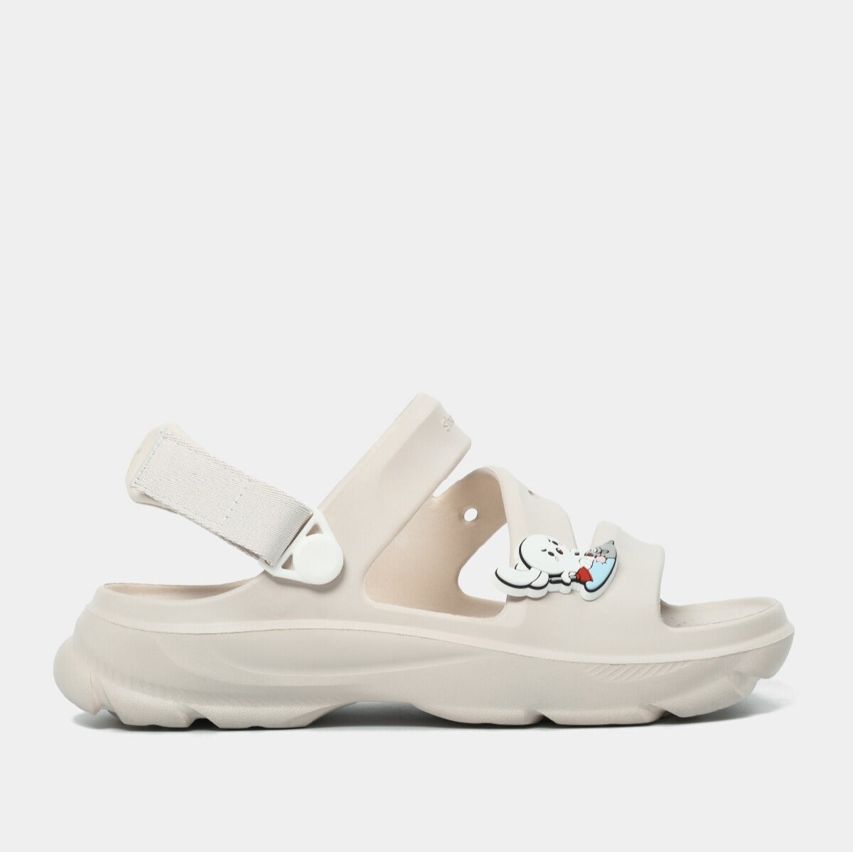 Sandal trắng kem FX T7M: Đồng hành cùng bạn trên mọi nẻo đường